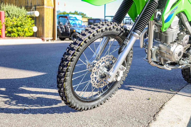 NEW 2026 KAWASAKI KLX140R Image 16