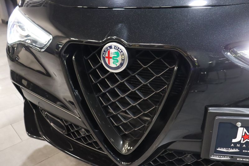 2020 Alfa Romeo Stelvio Quadrifoglio