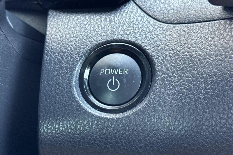 Used 2025 Toyota Camry LEImage 20