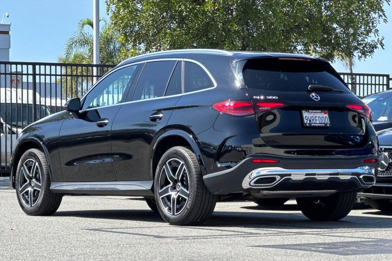 Used 2026 Mercedes-Benz GLC 300Image 6