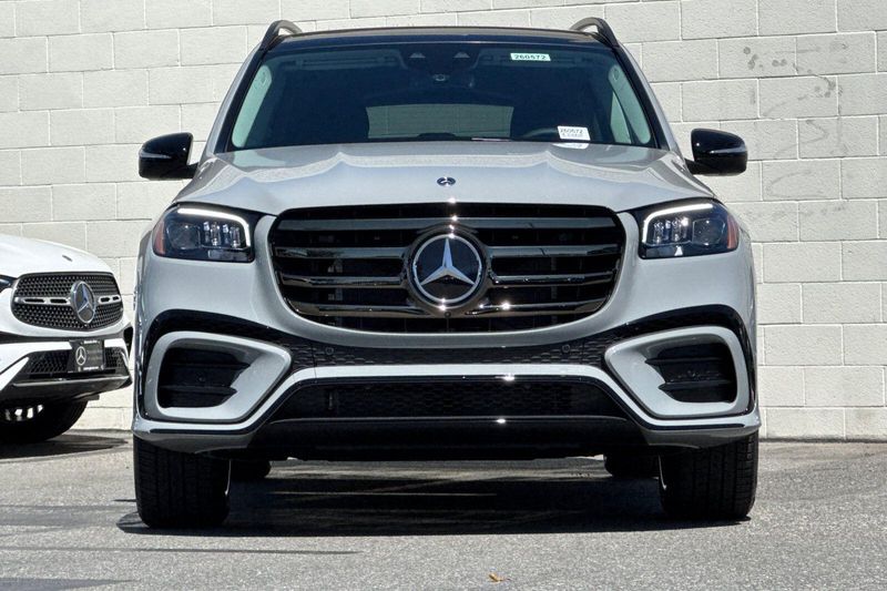 New 2026 Mercedes-Benz GLS 450Image 3