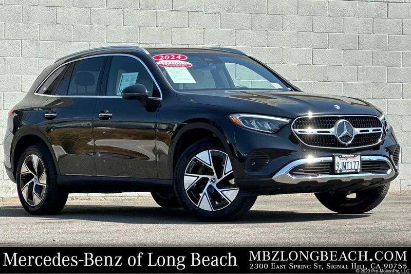 2024 Mercedes-Benz GLC 300Image 1