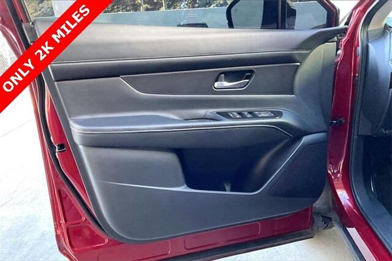 Used 2025 Nissan Murano SVImage 22