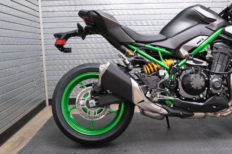 NEW 2026 KAWASAKI Z900 SE ABS Image 16