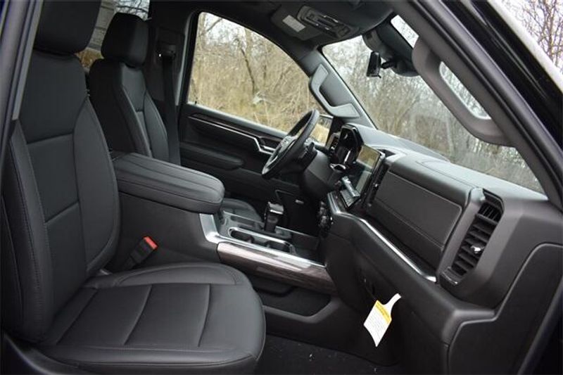 2025 Chevrolet Silverado 1500 LTZImage 15