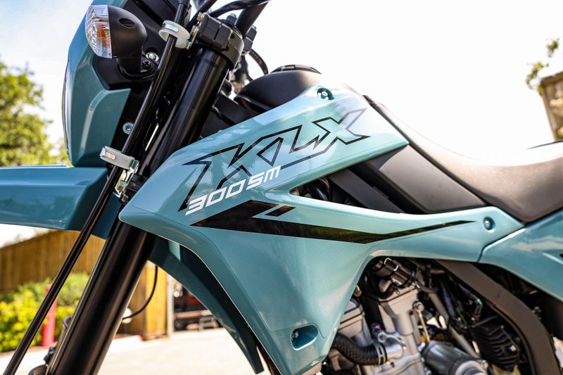 2025 Kawasaki KLX300SM  PHANTOM BLUE Image 29