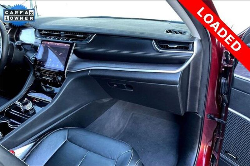 Used 2021 Jeep Grand Cherokee L LimitedImage 16