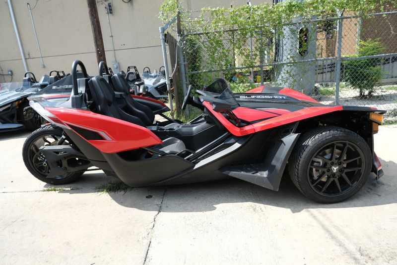 2024 Polaris SLINGSHOT SLR AUTODRIVE SLINGSHOT RED PEARLImage 1