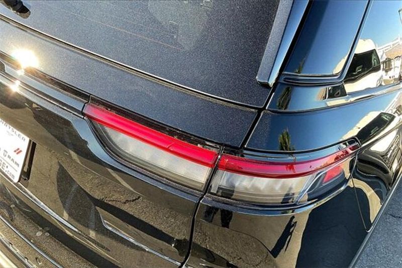 New 2025 Jeep Grand Cherokee Altitude 4x2Image 12