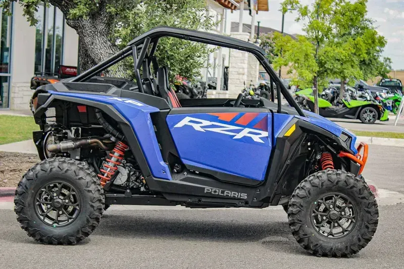 2025 Polaris RZR XP 1000 ULTIMATE BLUE Image 3