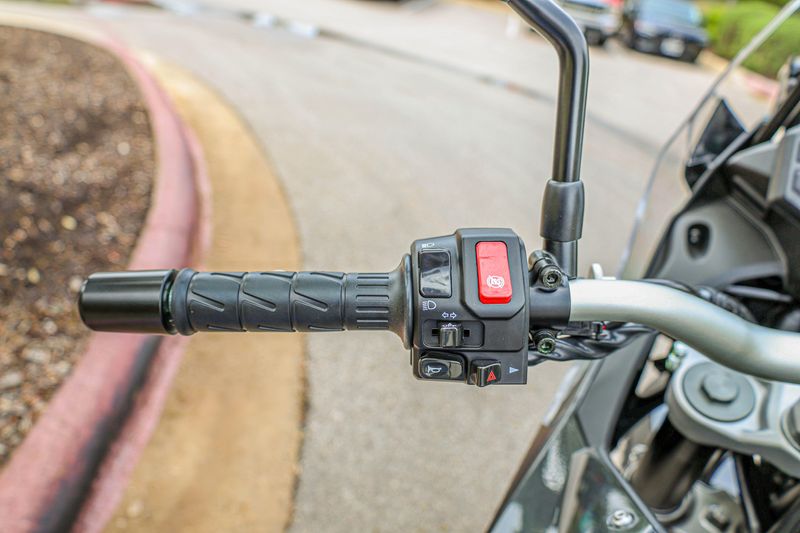 NEW 2026 KAWASAKI KLE 500 ABS Image 13