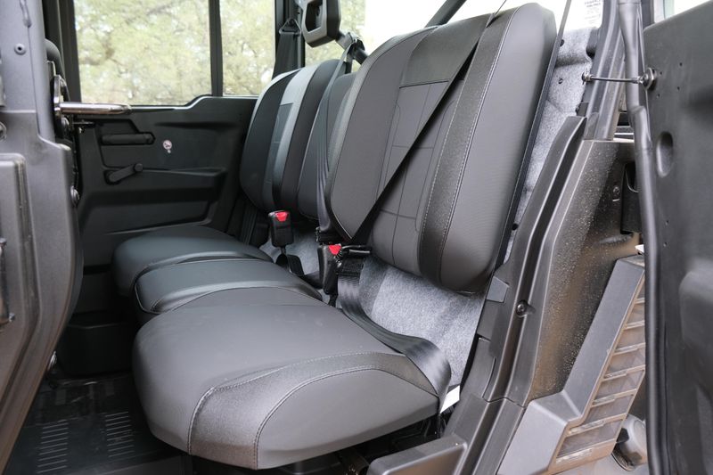 NEW 2026 CAN-AM DEFENDER MAX XT CAB HD11 WITH 1025 INCH TOUCHSCREEN Image 19