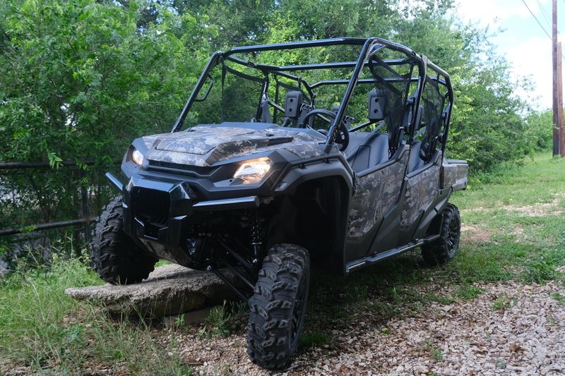 2025 Honda PIONEER 10006 DELUXE CREW TRUE TIMBER ATERA CAMO Image 24