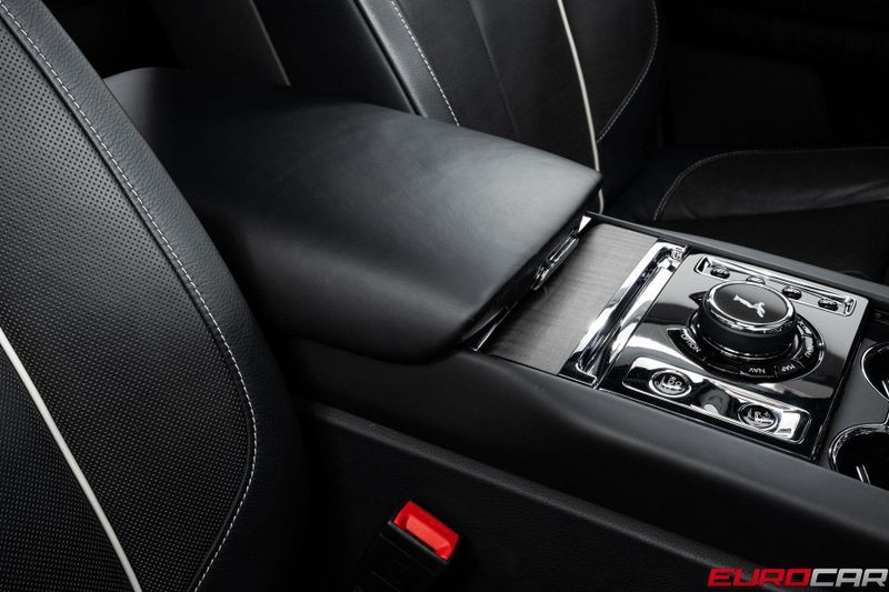 2020 Rolls-Royce Cullinan *PANORAMIC SUNROOF * IMMACULATE CONDITION*Image 30