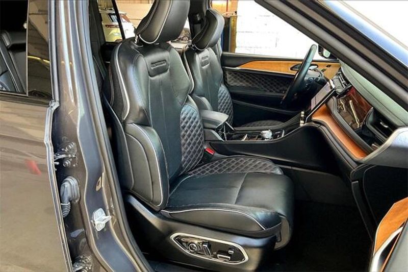 2022 Jeep Grand Cherokee 4xe Summit Reserve 4xeImage 6
