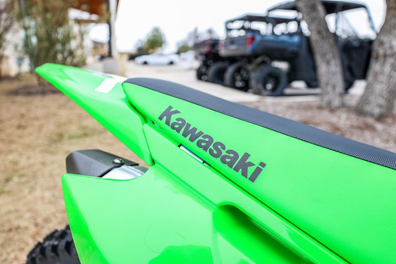 2025 Kawasaki KLX140R F LIME GREENImage 3