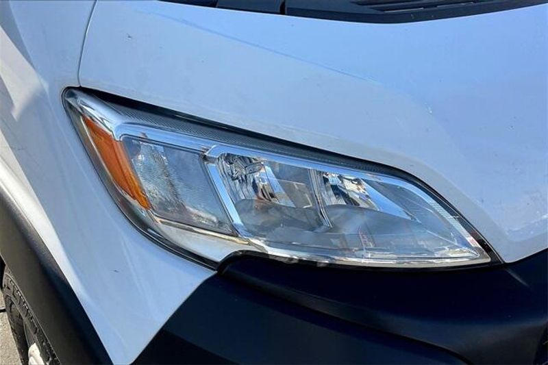 2023 RAM ProMaster 2500 High RoofImage 23
