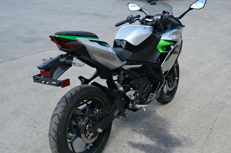USED 2024 KAWASAKI NINJA E1 ABS Image 3