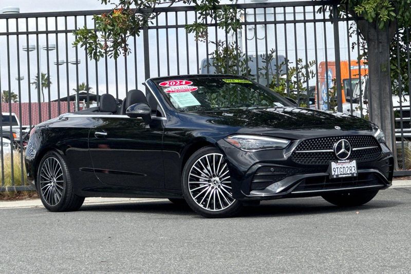 Used 2024 Mercedes-Benz CLE 300Image 2