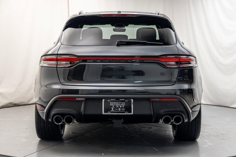 2024 Porsche Macan Image 4