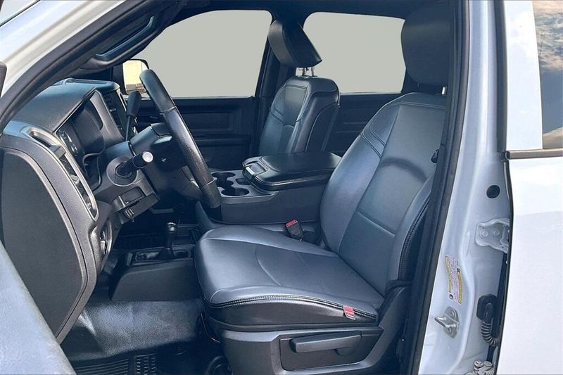 2022 Ram 2500 Tradesman photo 25