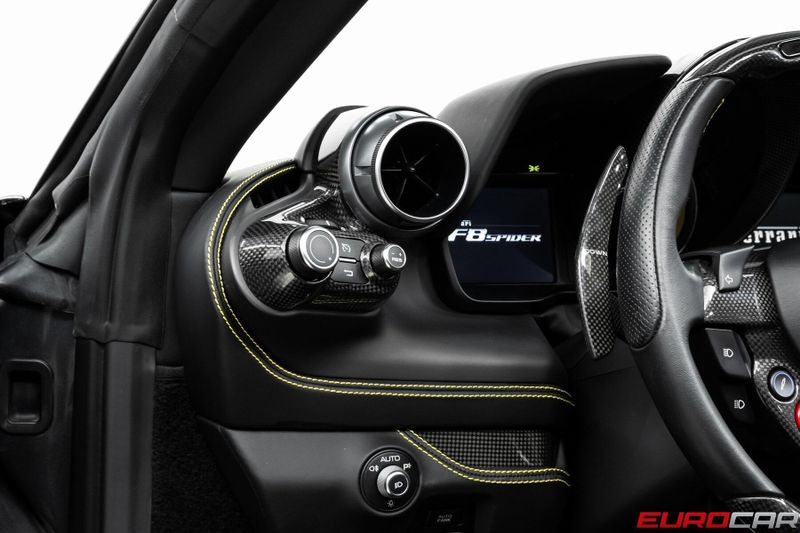 2022 Ferrari F8 Spider *HUGE CARBON OPTIONS * PASSENGER DISPLAY*Image 32