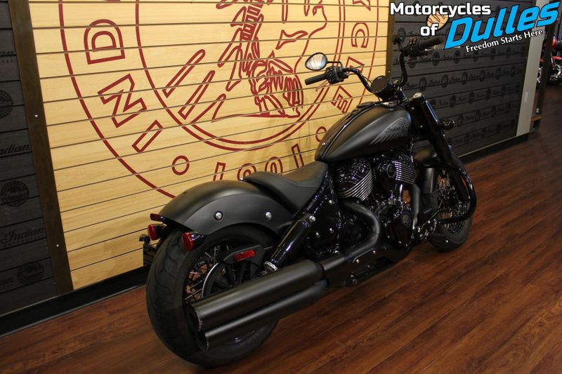 2023 Indian Motorcycle Chief Bobber Dark Horse Image 8