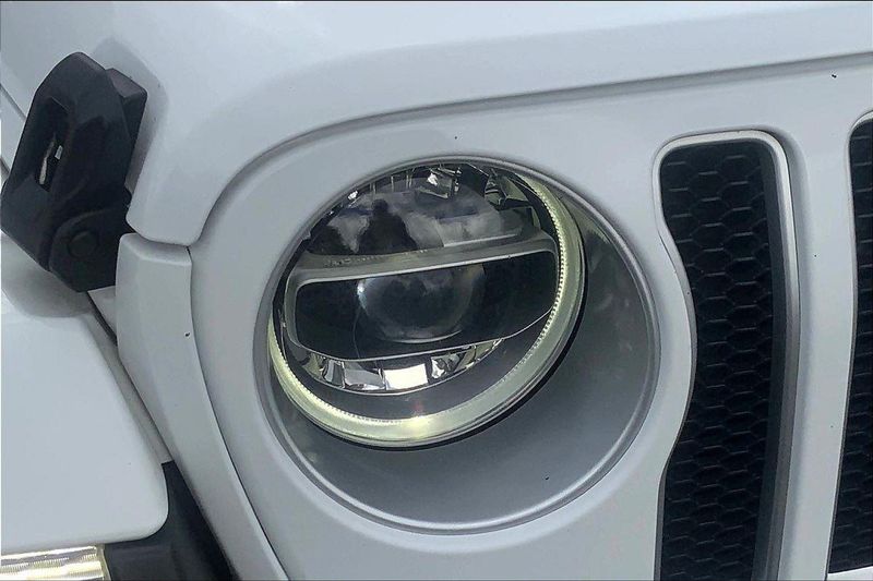 2019 Jeep Wrangler Unlimited Sahara photo 28