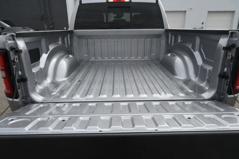 2025 RAM 1500 TradesmanImage 9
