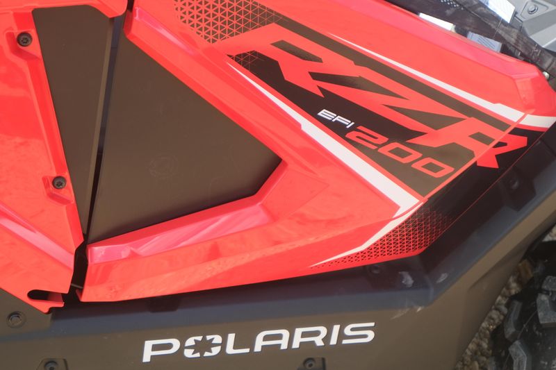 2025 Polaris RZR 200 EFI INDY RED Image 13