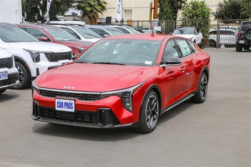 New 2025 Kia K4 GT-LineImage 12