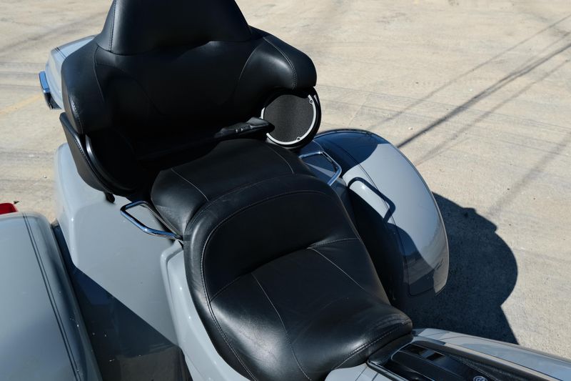 USED 2024 HARLEY TRIKE TRI GLIDE ULTRA Image 12