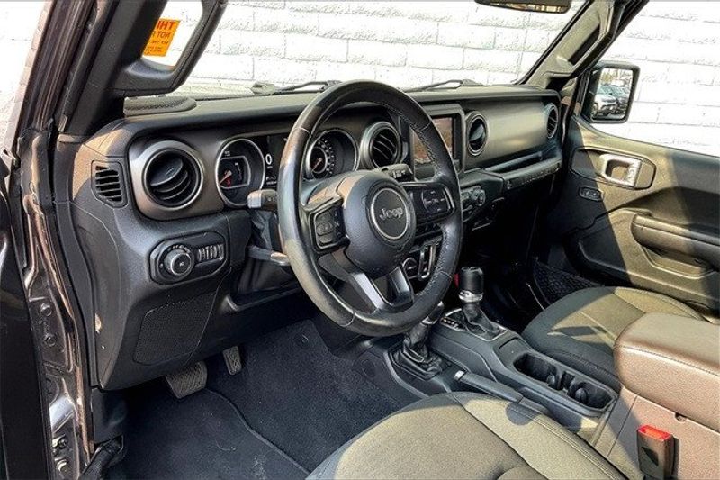 2021 Jeep Wrangler SportImage 6