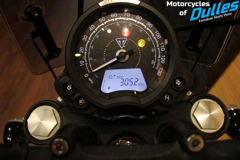 Used 2023 Triumph Bobber Image 11