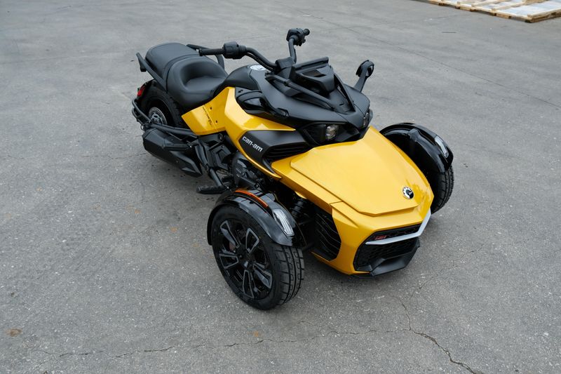 NEW 2026 CAN-AM SPYDER F3S Image 1