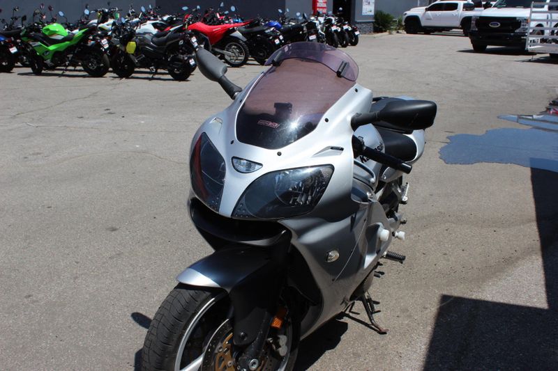 2006 Kawasaki ZZR�� 600 Image 7