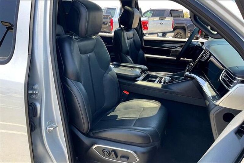 2022 Jeep Wagoneer Series IIImage 6
