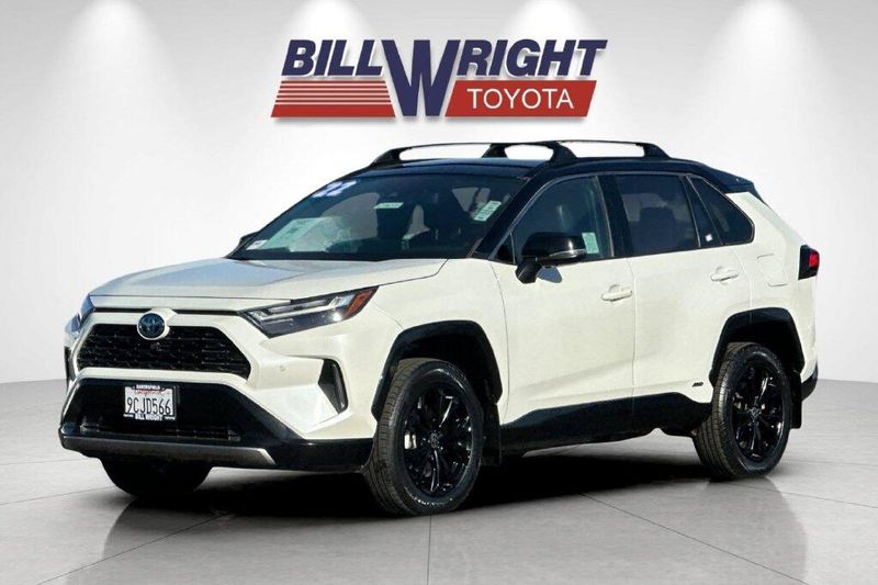 Used 2022 Toyota RAV4 Hybrid XSEImage 7