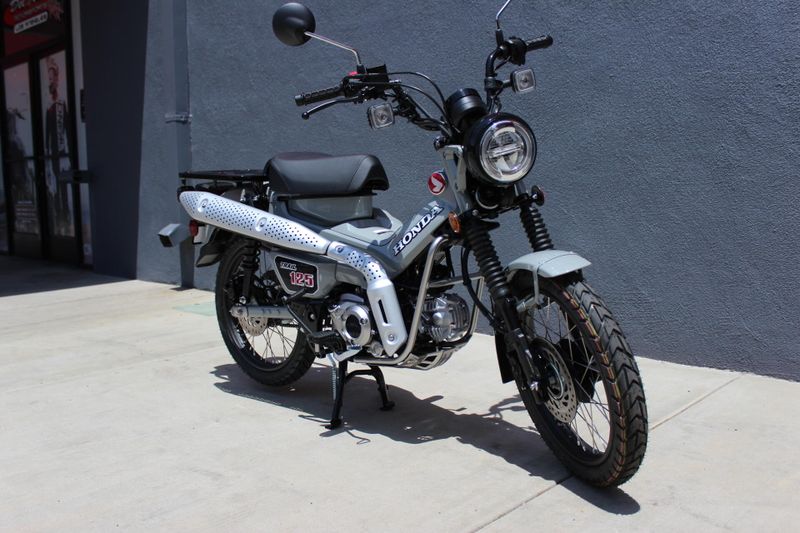 2025 Honda TRAIL 125 Image 3