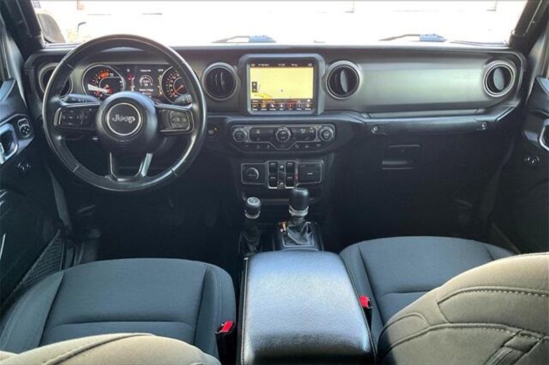 Used 2021 Jeep Gladiator WillysImage 15