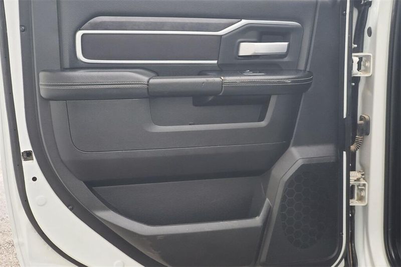 2024 Ram 3500 Big Horn photo 29
