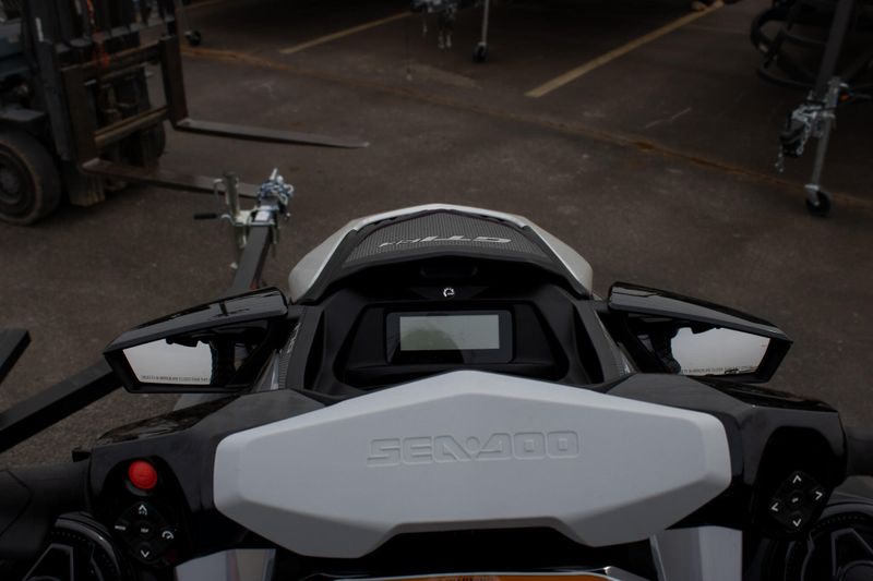 2025 SEADOO GTI SE 170 WITH SOUND SYSTEM IDF MIDNIGHT PURPLE Image 10