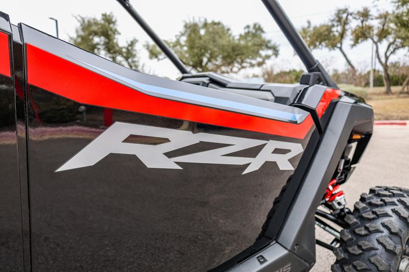 2025 Polaris RZR PRO XP 4 ULTIMATE ONYX BLACKImage 2