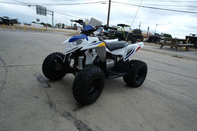 2025 Polaris OUTLAW 110 EFI BRIGHT WHITE AND BLUE Image 6