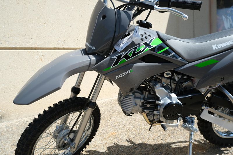 2025 Kawasaki KLX110R BATTLE GRAYImage 11