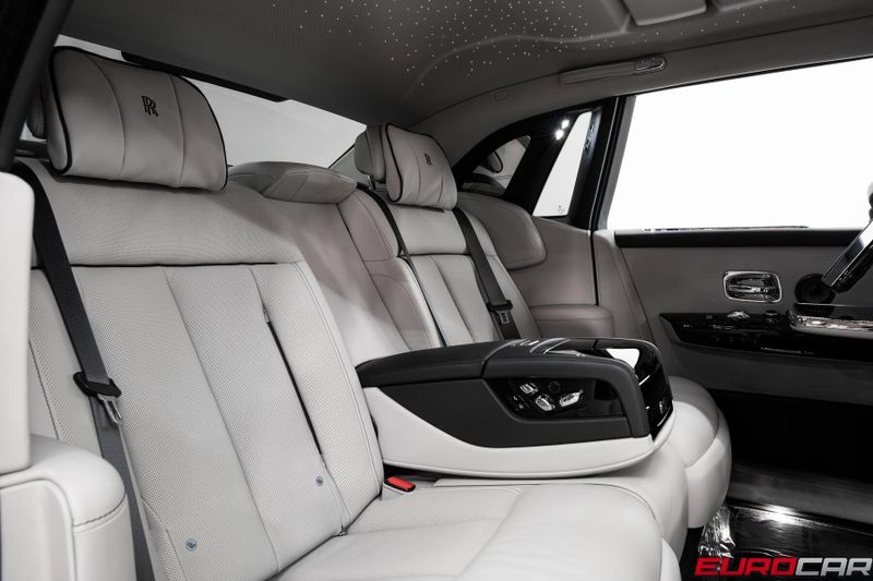 Used 2024 Rolls-Royce Phantom * FACTORY TWO-TONE * PACKAGE*Image 36