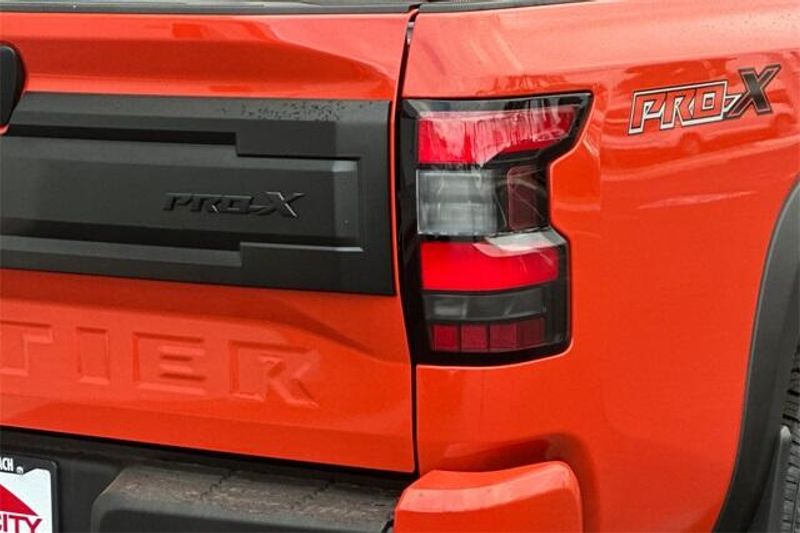 New 2025 Nissan Frontier PRO-XImage 19