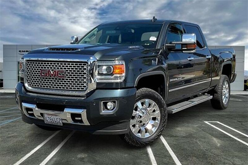 Used 2017 GMC Sierra 2500HD DenaliImage 1
