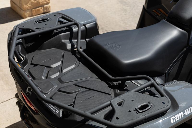 2025 Can-Am OUTLANDER DPS 500 GRANITE GREY Image 15