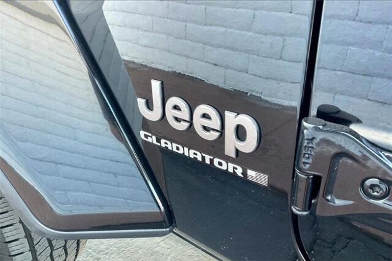 2023 Jeep Gladiator OverlandImage 31